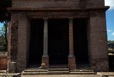 Roma: Parco archeologico delle tombe di Via Latina