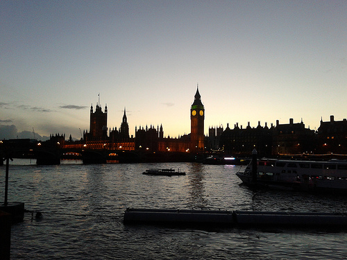 Big Ben e Parlamento al tramonto