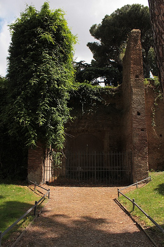 Giardino degli aranci: particolare del giardino
