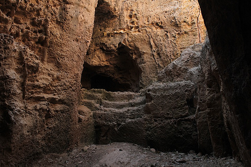 Paphos: alcune tombe