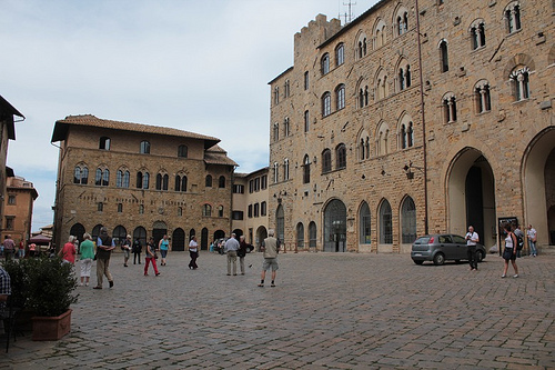 Volterra: Piazza dei Priori