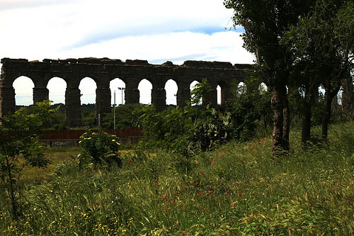 Frammenti d'acquedotto