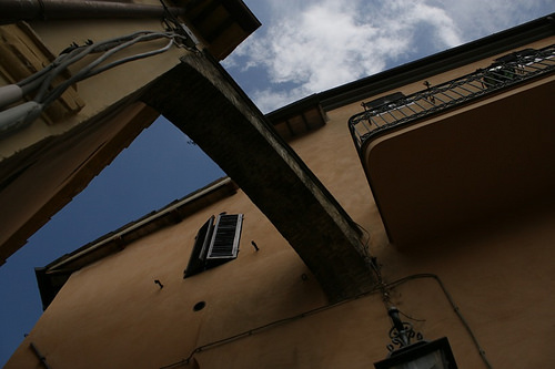 Bevagna: archi da distanza