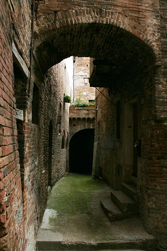 Marche: passeggiando per Sarnano