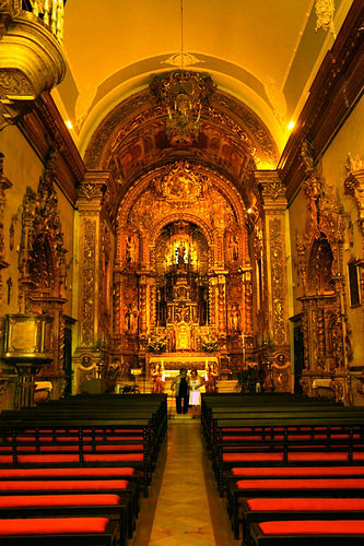 Faro: interno della Chiesa do Carmo