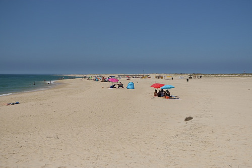Faro: Ilha deserta
