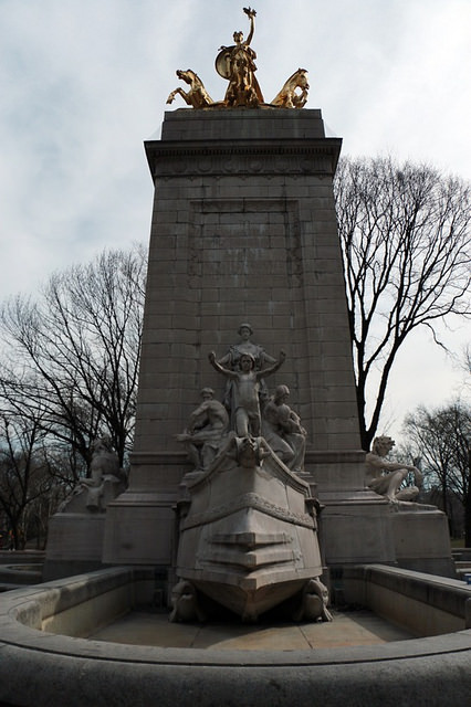 Columbus circle: in ricordo della USS Maine