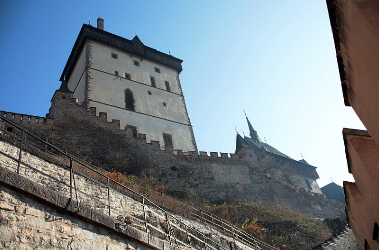 Prague surroundings: a visit to the Karlštejn Castle