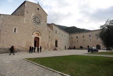 Abbazie del basso Lazio: Valvisciolo e Fossanova