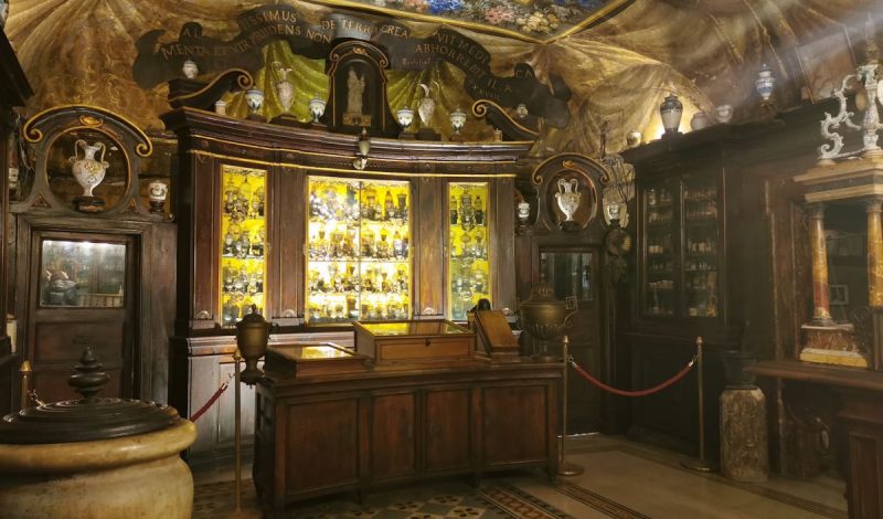 L’antica farmacia di Santa Maria della Scala – Roma nascosta
