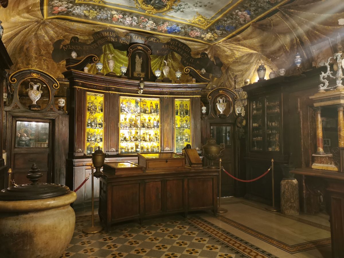 L'antica farmacia di Santa Maria della Scala Roma nascosta Consigli in viaggio
