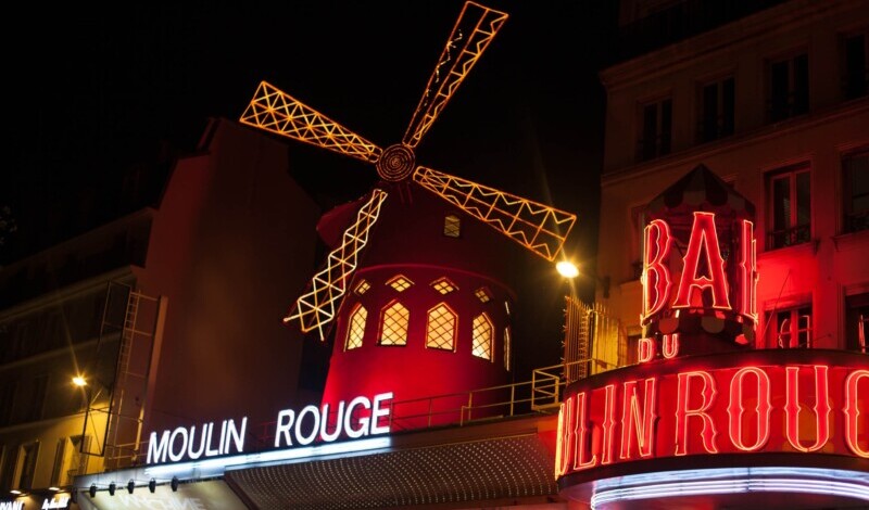 Parigi tra storia e cultura: il Moulin Rouge
