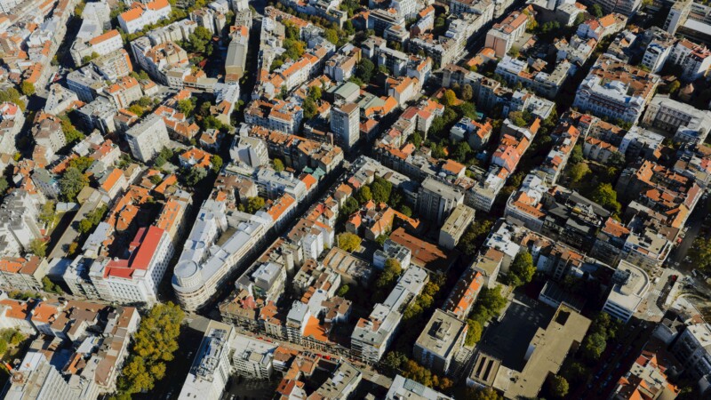 quartieri e zone di una città vista dall’alto