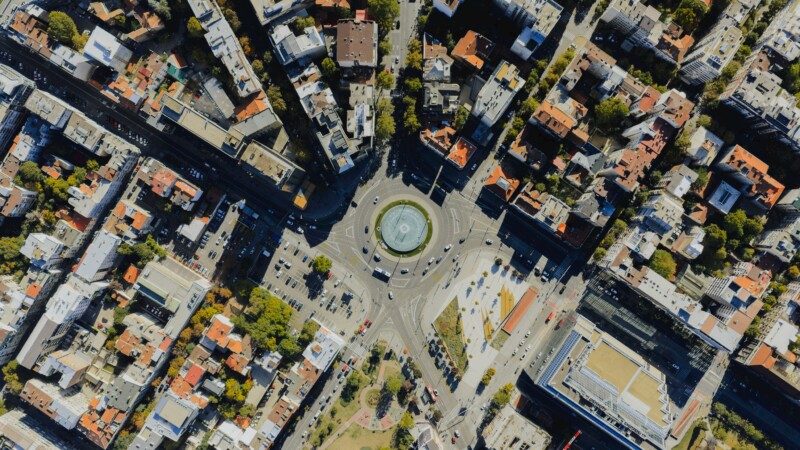 quartieri e zone di una città vista dall’alto