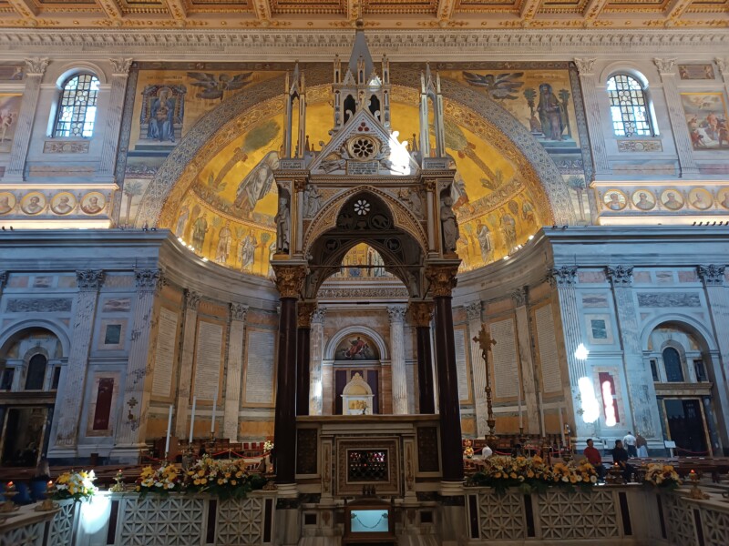 Altare basilica