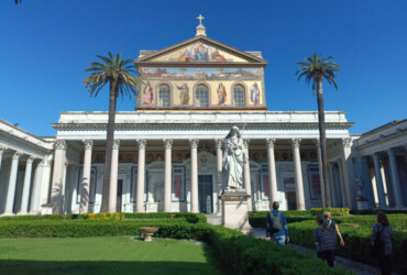 Basilica di San Paolo fuori le mura e la Necropoli Ostiense